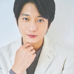 舞台『ハリー・ポッターと呪いの子』に出演中の向井理にインタビュー♡「日によっても違いがあることも舞台の醍醐味です」