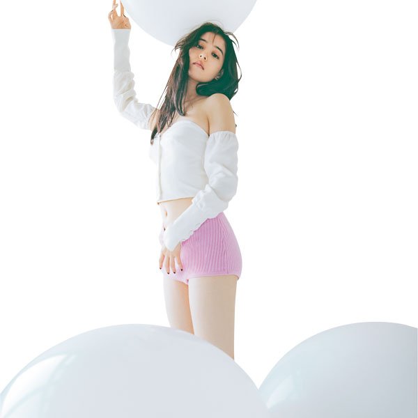 新木優子「その2つにしかお金を使わないかも。」全女子が気になる質問をぶつけてみた！