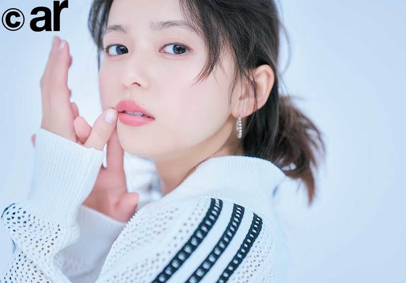 齋藤飛鳥さんの最新美容法・愛用コスメ
