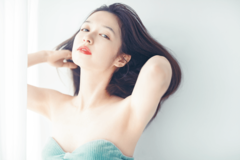 我らが女神【森 絵梨佳】の色っぽロングをご賞味あれ。