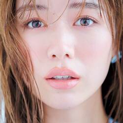 多幸感満ち満ち♡目元はワントーンでまとめるのがトレンド！【旬顔メイカーなピンクのアイパレ】6選